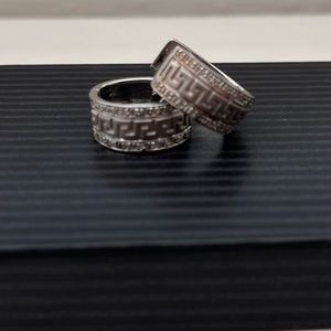 14k White Gold Huggie Earrings